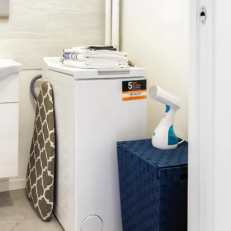 Daire Cozy 2 Bedrooms, 10 Min For Centre, 3 From Linate